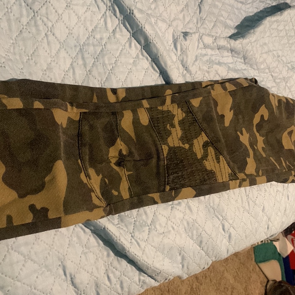 Size medium/small - Picture 2 of 4